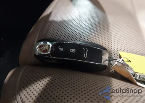 2016 Porsche Cayenne z USA, uszkodzony, nr VIN WP1AA2A25GLA02461